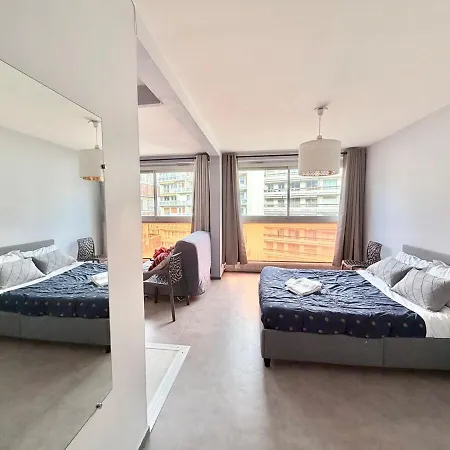 4 Persones Secteur Galaxie קלרמונט-פרנד